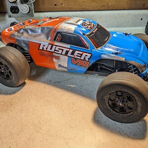 Rustler 2WD with SCT slicks